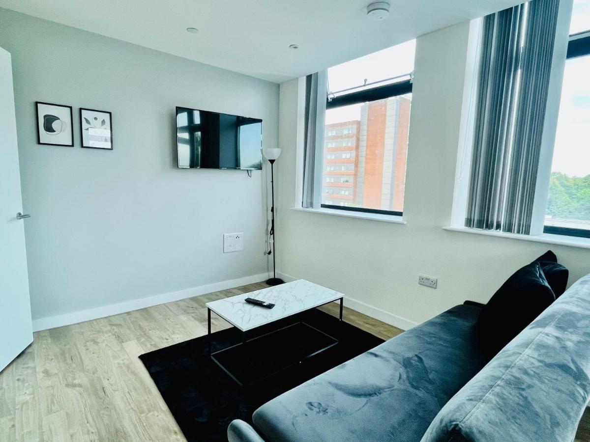 Stunning One Bedroom Apartment In Old Trafford Manchester Eksteriør billede