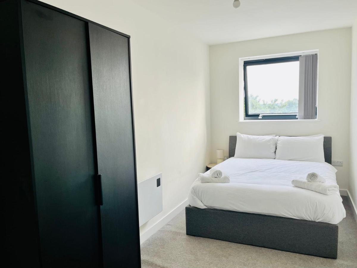 Stunning One Bedroom Apartment In Old Trafford Manchester Eksteriør billede